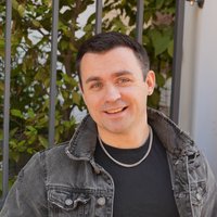 Selfie of a man uploaded to HeadshotPro AI headshot generator